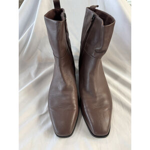 Who What Wear Women’s Chocolate Leather Ankle Booties Size 11 Square Toe Zip